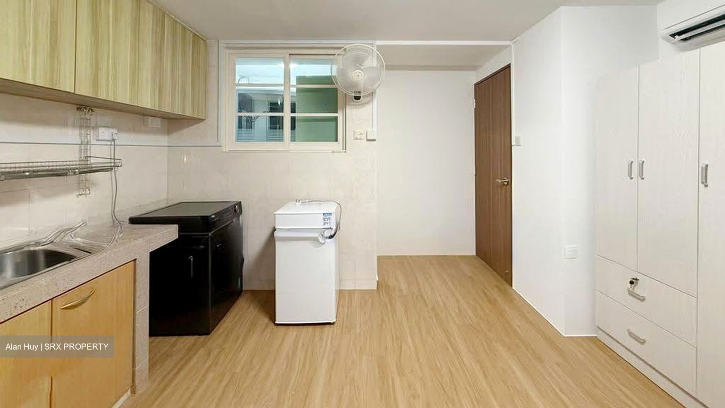 Chwee Chian View (D5), Terrace #610632441